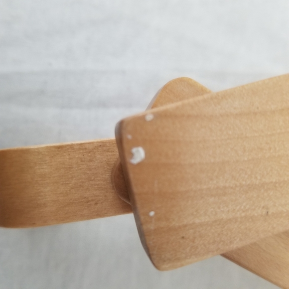 Acordian lightwood wall hanger/organizer - Picture 5 of 5